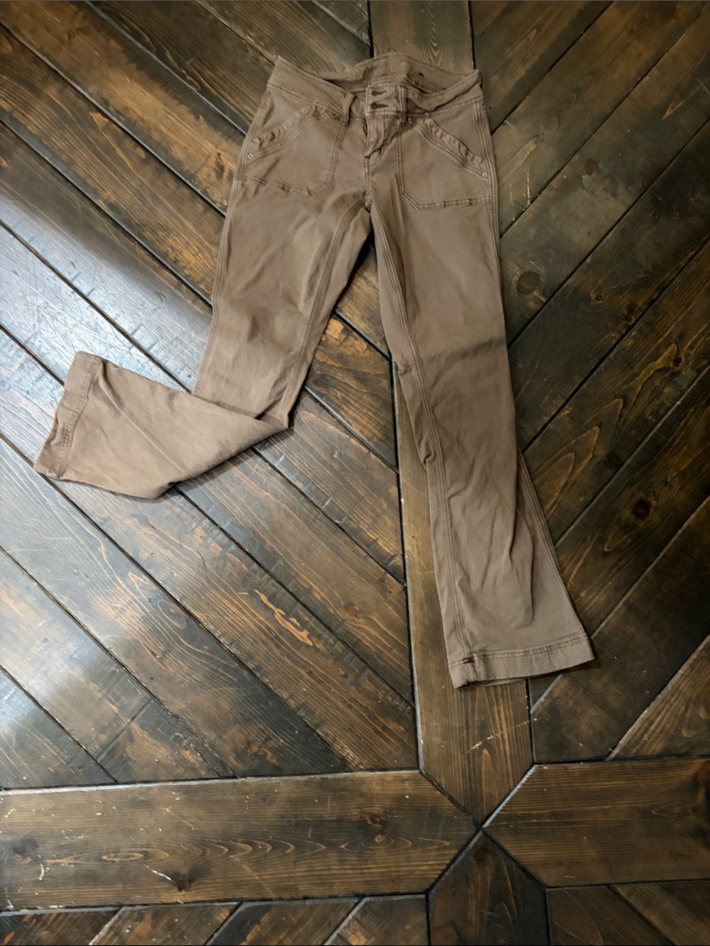American Eagle Outfitters Women's Flare Jeans in Brown